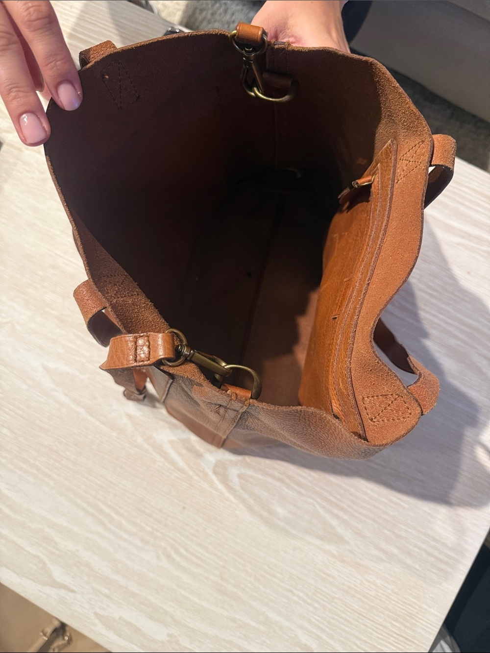 Everyday Leather Tote Bag in Brown - Picture 3 of 4